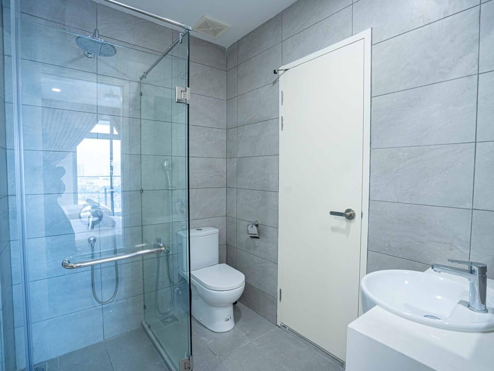 Bathroom, Public Bath