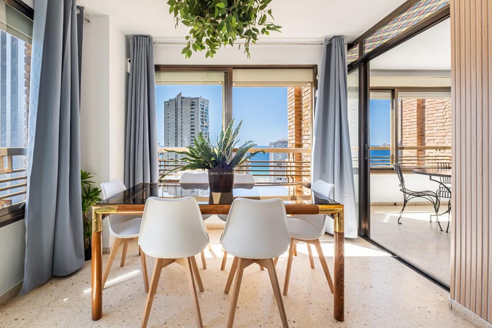 Day, Natural landscape, View (from property/room), Balcony/Terrace, Living room, Dining area, Sea view
