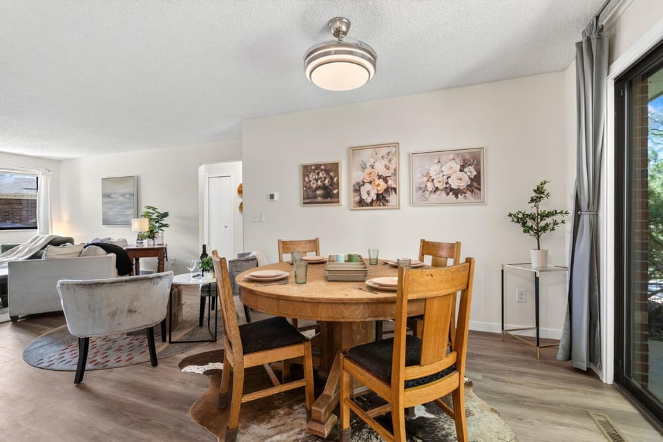 Day, Balcony/Terrace, Living room, Dining area, furniture