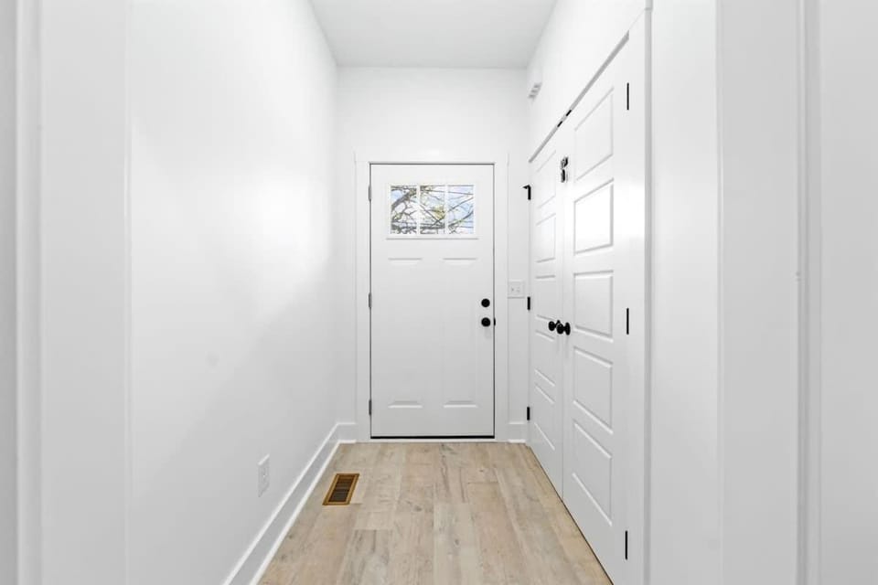 Renovated 2BR Home Near Dwntn & APSU House in Clarksville