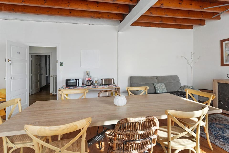 Property building, Living room