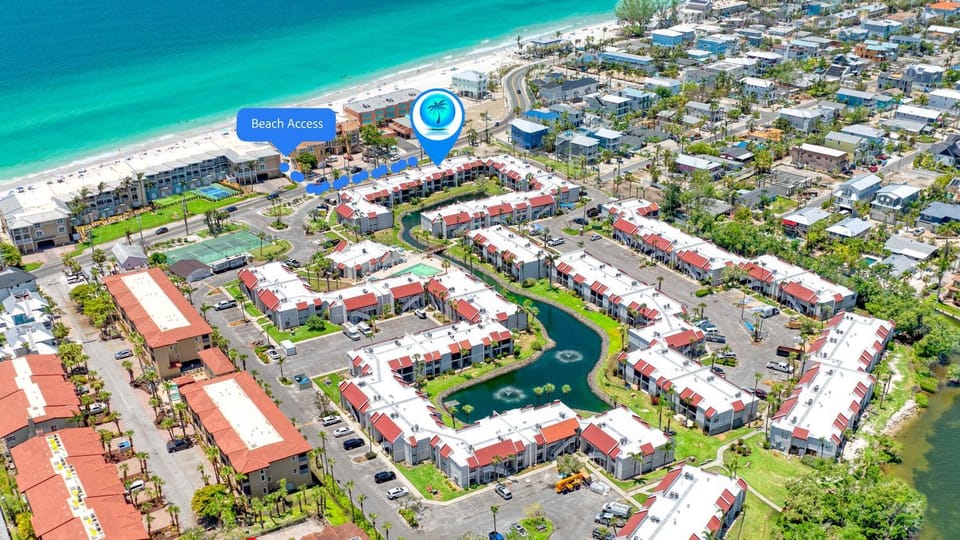 Dans Florida Condos Beach Beckons at Runaway Bay House in Bradenton Beach