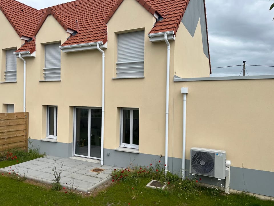 LE CROTOY MAISON DE VACANCES M33 à 5 minutes à pieds de la plage, 80m2 avec jardin, House in Le Crotoy