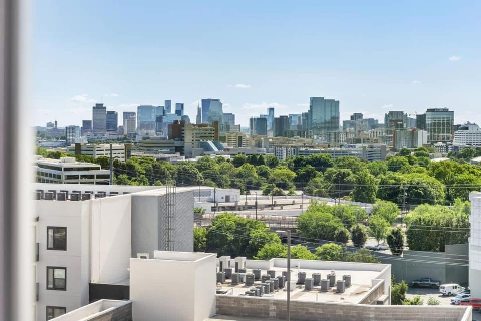 City View Getaway 2BR Near Broadway & Gulch Apartment in Nashville
