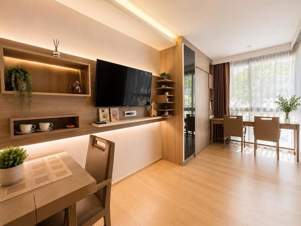 Thonglor Comfort Suite next to BTS Apartment in Bangkok