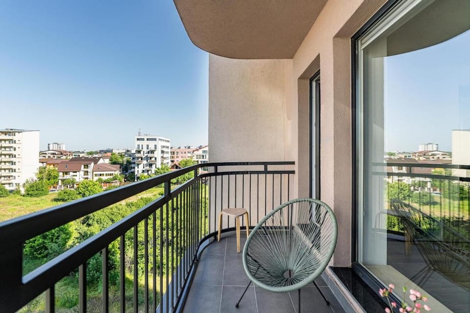 Downtown Apartment w Jacuzzi&Terrace Parkview v3 Apartment in Bucharest