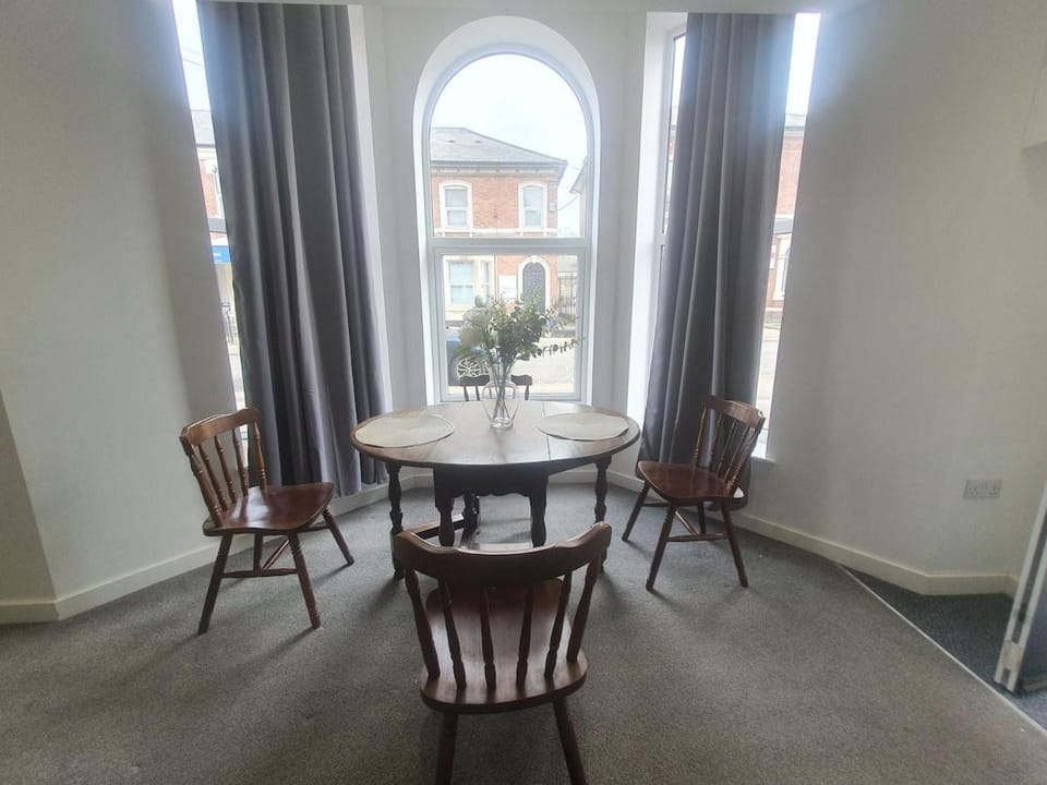 5 Minute walk to Derbion! City Centre Apartment Apartment in Derby