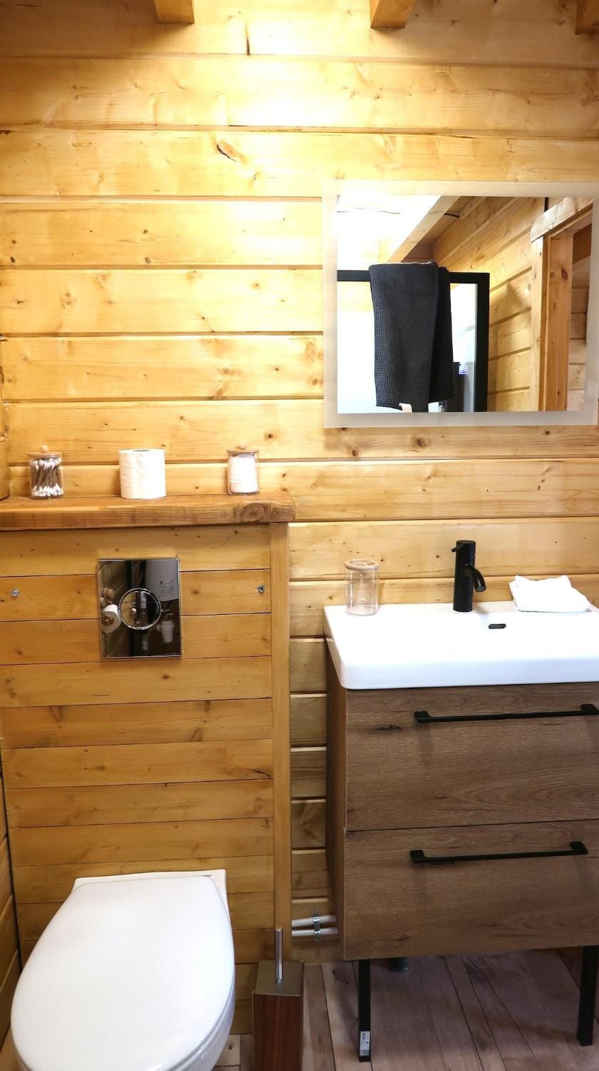 Chalet climatisé classé 3 étoiles Chalet in Provence-Alpes-Côte d'Azur