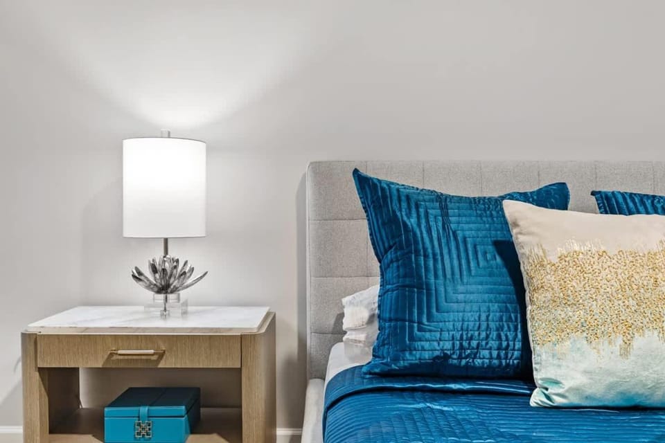Spacious 2BR N Gulch Walk to Broadway & Rooftops Apartment in The Gulch