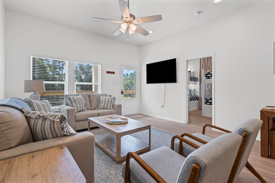 Luxury Retreat on Oleander - I Apartment in Dauphin Island
