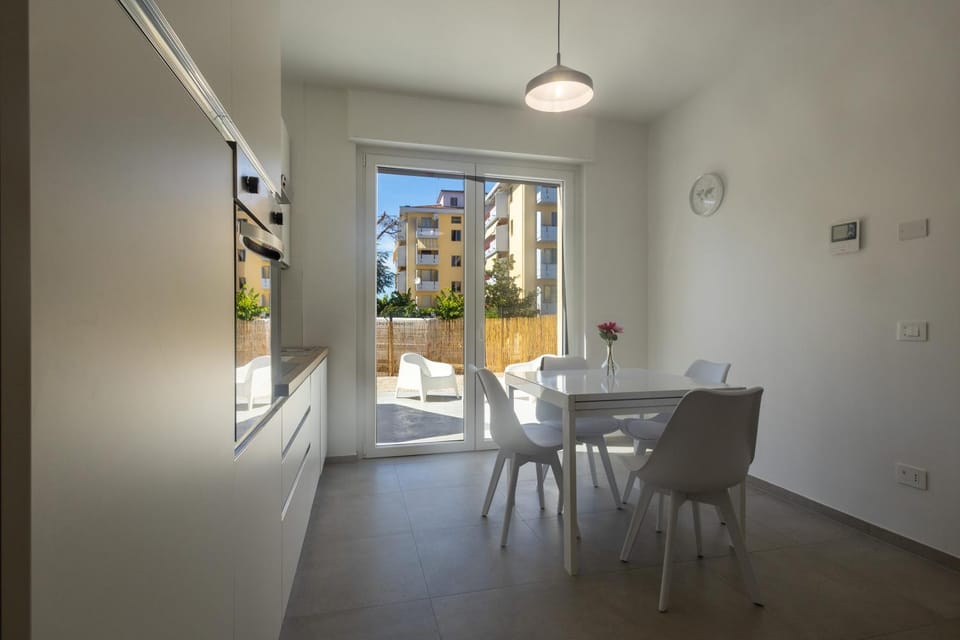 Garden Lounge Apartment in Vasto