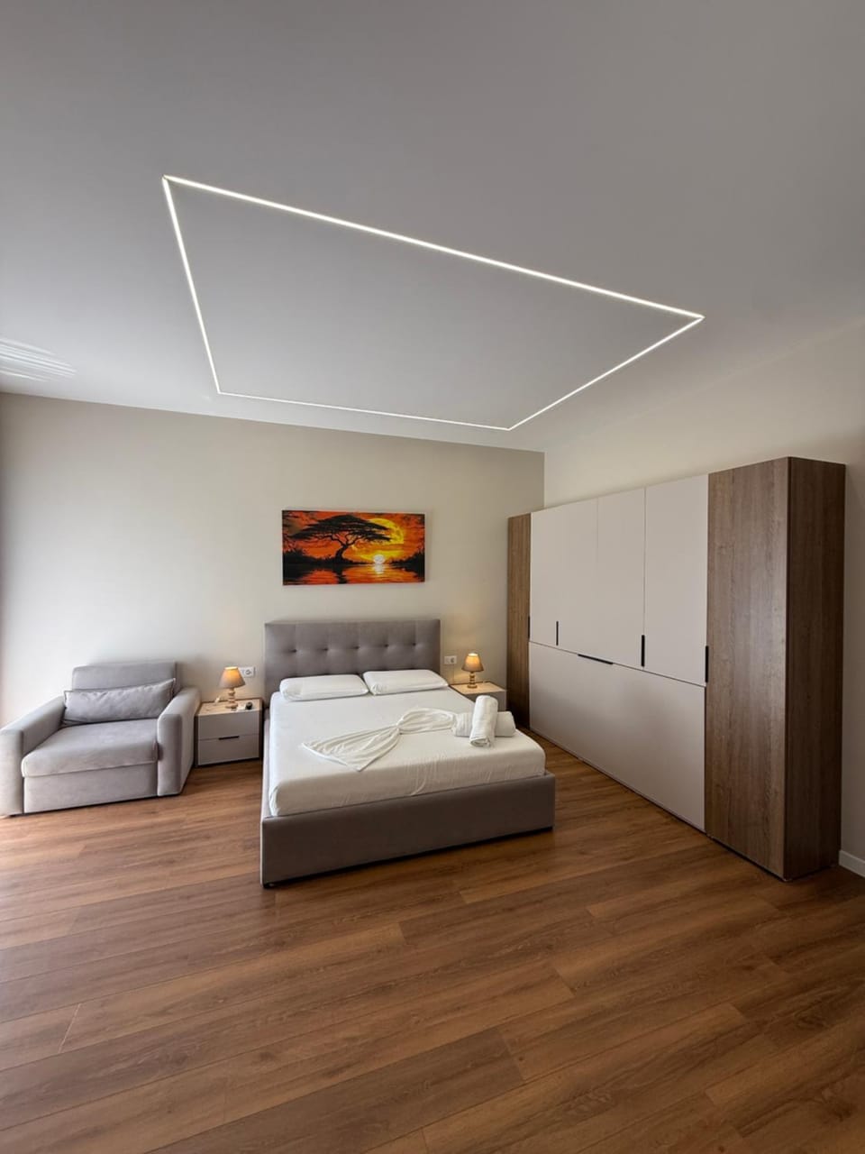 Bed, Photo of the whole room, Bedroom, towels, wardrobe