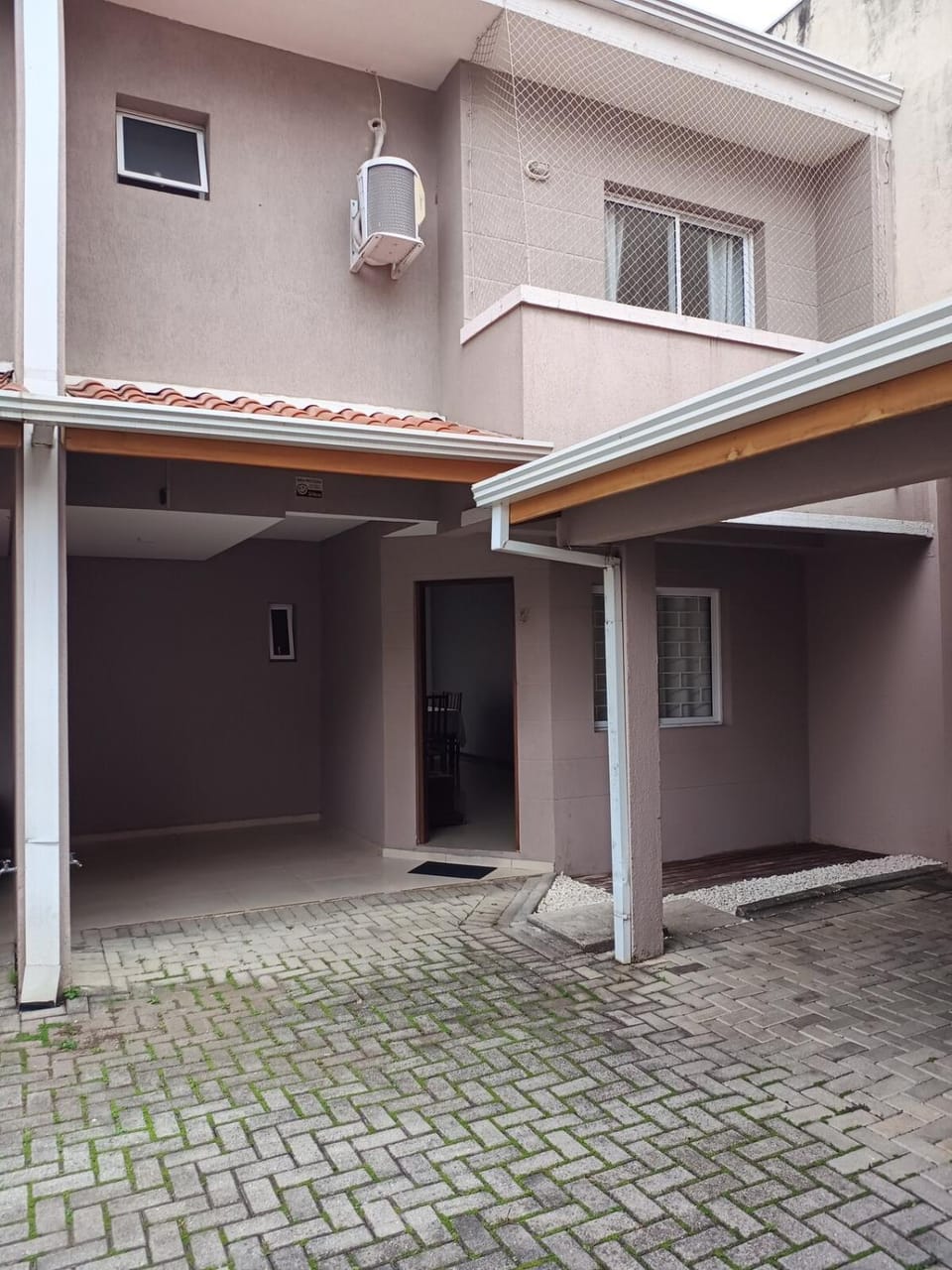 house 3 das Américas comfortable 2 vgs garage Apartment in São José dos Pinhais