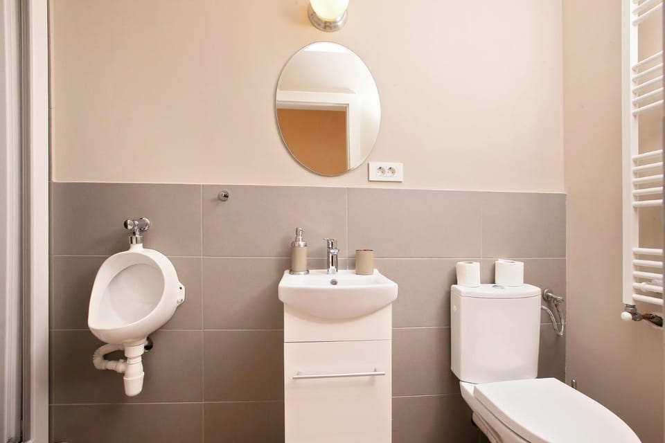 Toilet, Bathroom