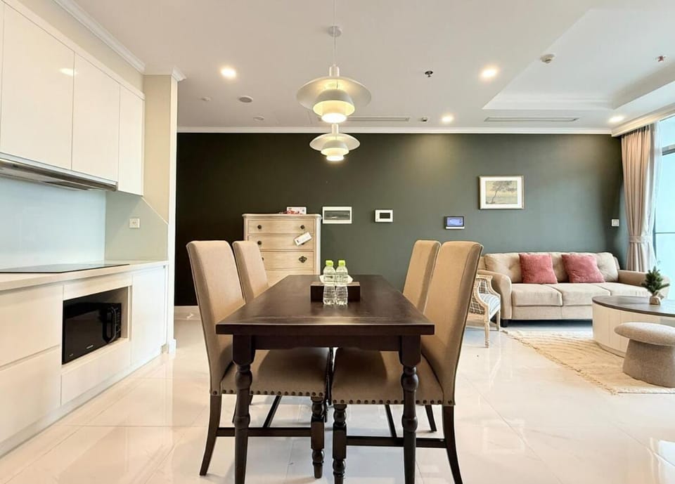 Landmark 6 Apartment Stunning View Luxury Living Apartment in Ho Chi Minh City