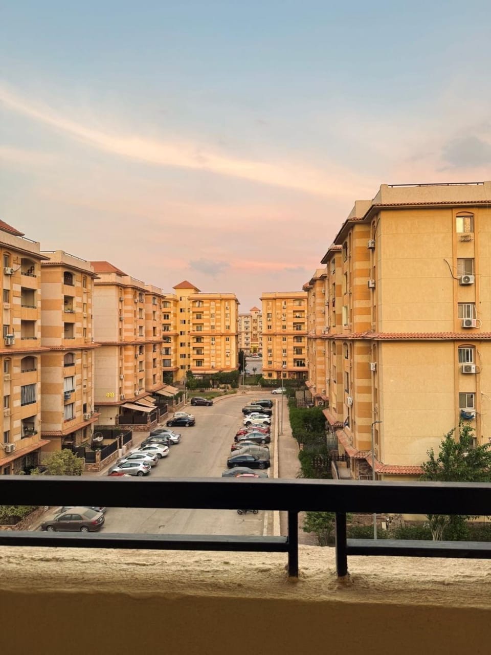 View (from property/room), Balcony/Terrace, Quiet street view