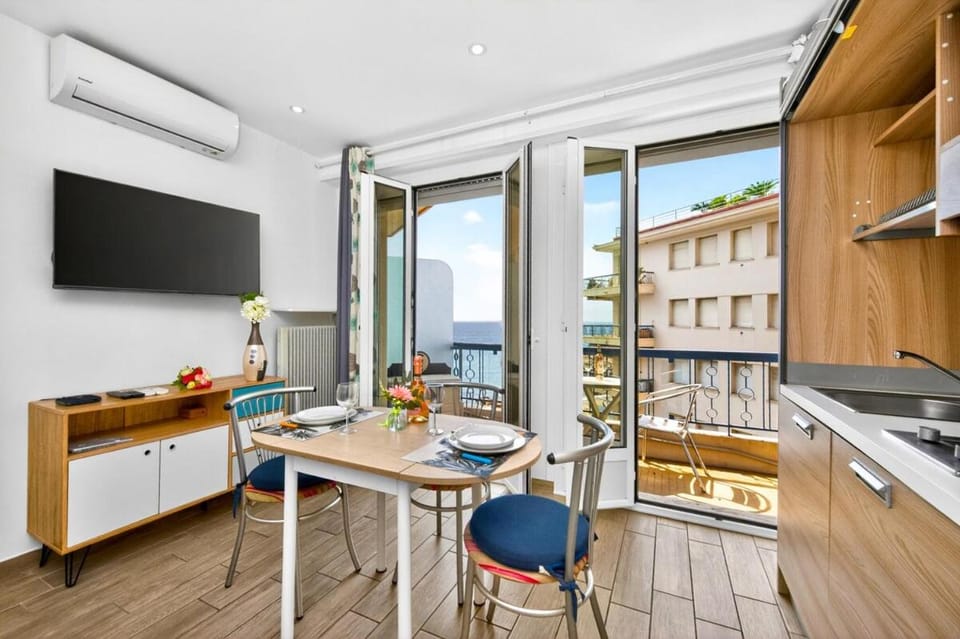 Séjour cosy à Menton Borrigo Apartment in Roquebrune-Cap-Martin