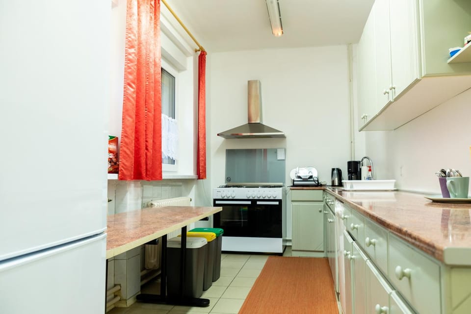Kitchen or kitchenette, oven, toaster