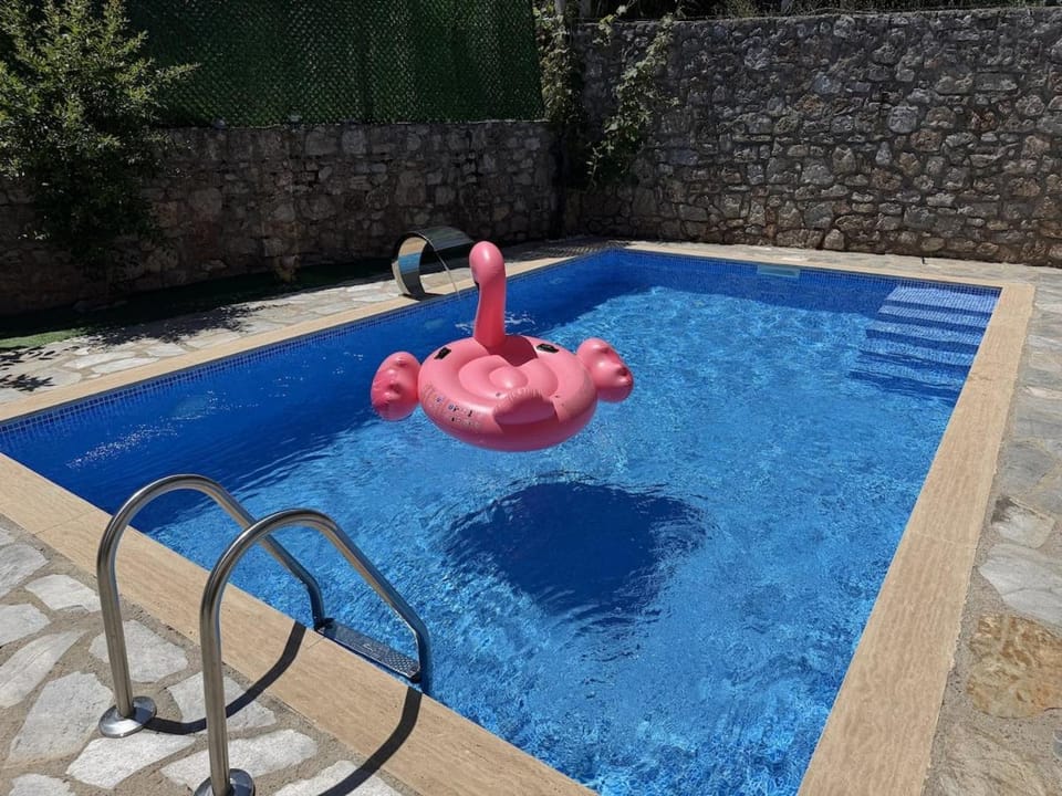 Lodos Selimiye - Spacious Vacation Apartment with Private Pool Apartment in Muğla Province