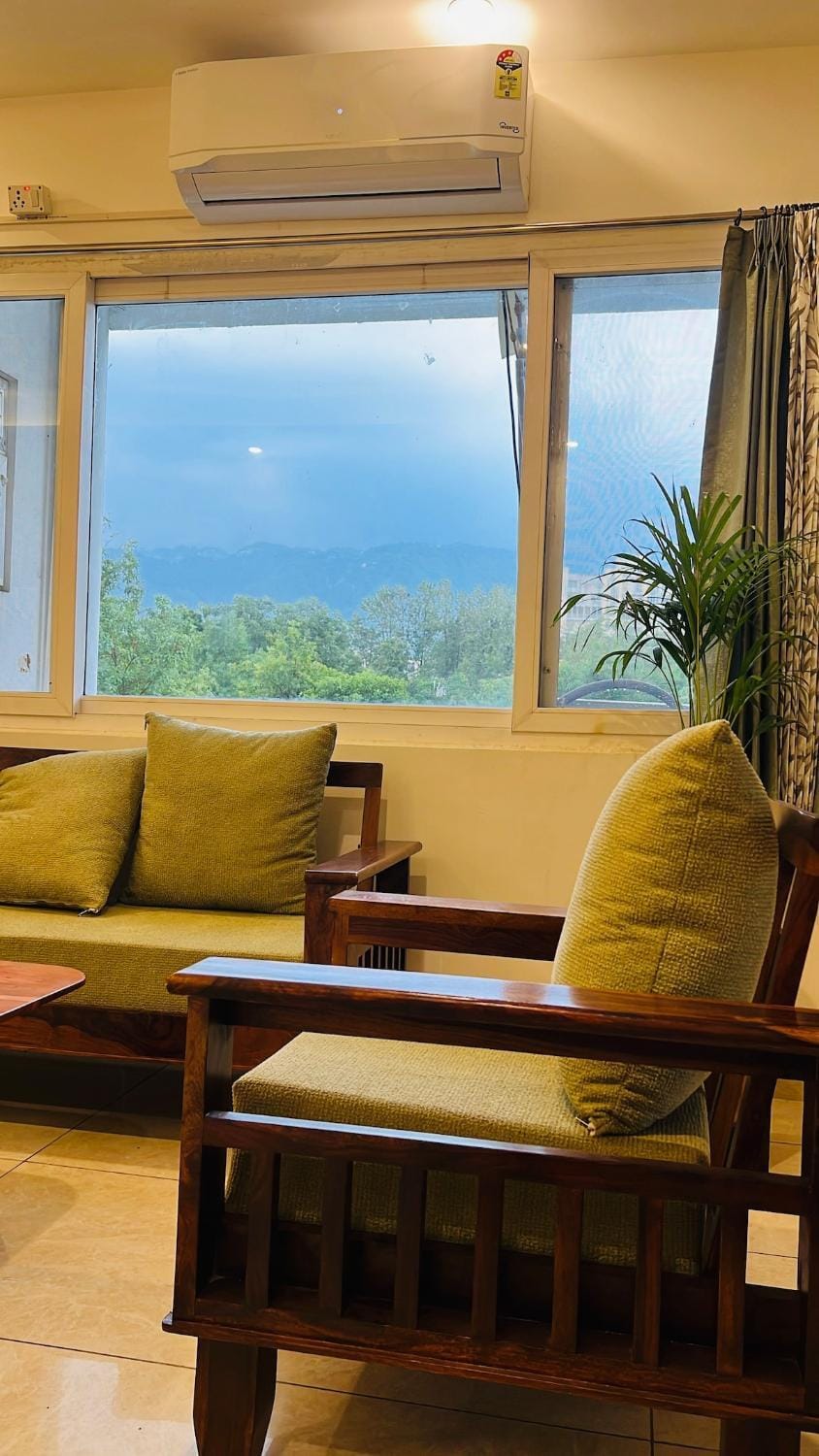 Living room, Mountain view