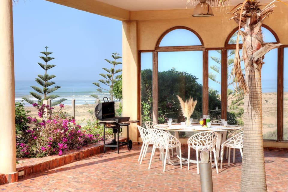 View (from property/room), Balcony/Terrace, Dining area, Garden view, Sea view