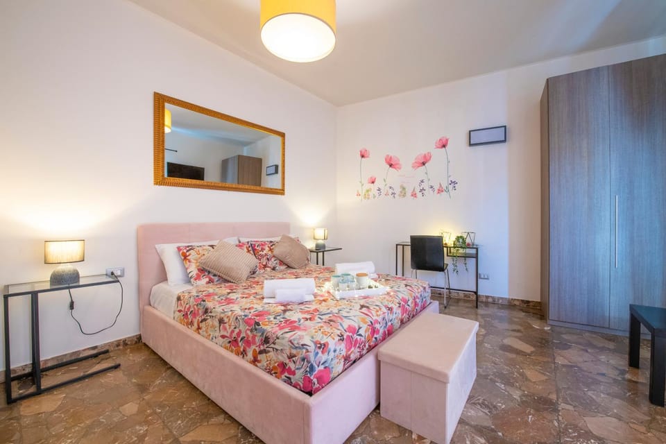 Bed, Photo of the whole room, Bedroom, air conditioner