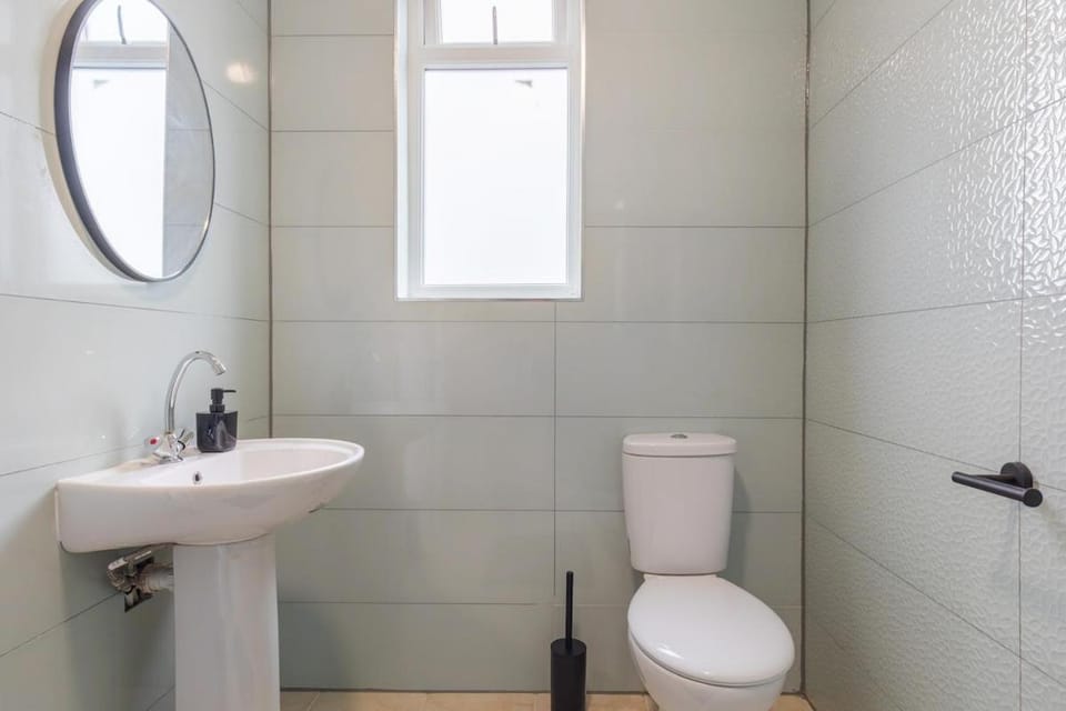 F4 Modern Studio Flat - Prime TV - Parking - Wi-Fi Apartment in Luton