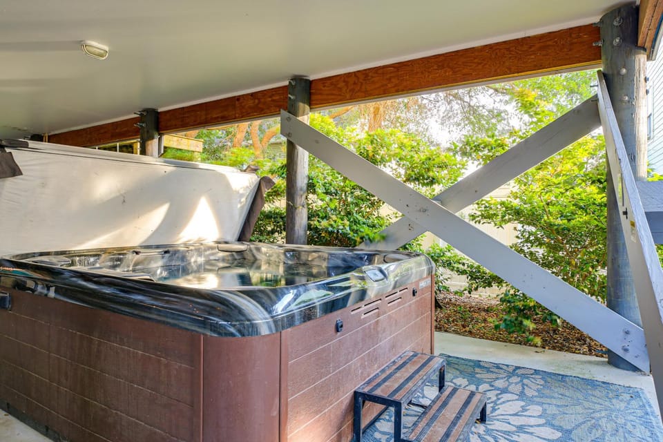 Shared Pool & Hot Tub! Seaside Murrells Inlet Home House in Garden City