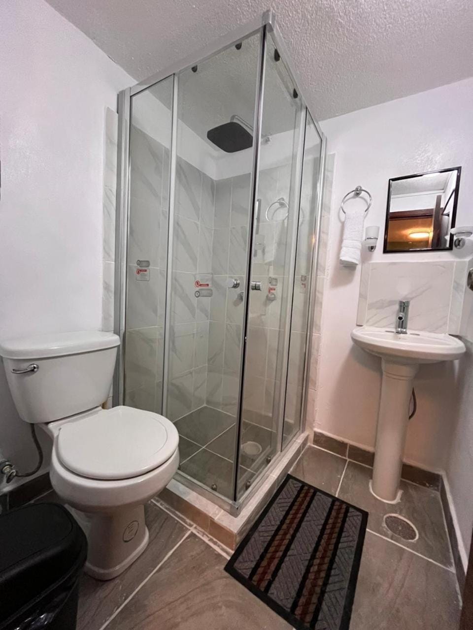 Alojamiento Jardin Balbuena cerca GNP AICM Zócalo 112 Bed and Breakfast in Mexico City