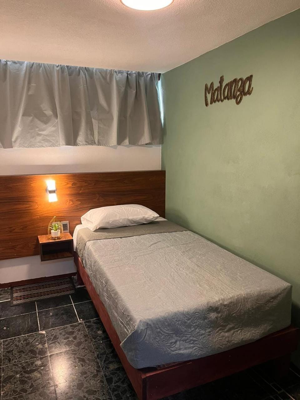Alojamiento Jardin Balbuena cerca GNP AICM Zócalo 112 Bed and Breakfast in Mexico City
