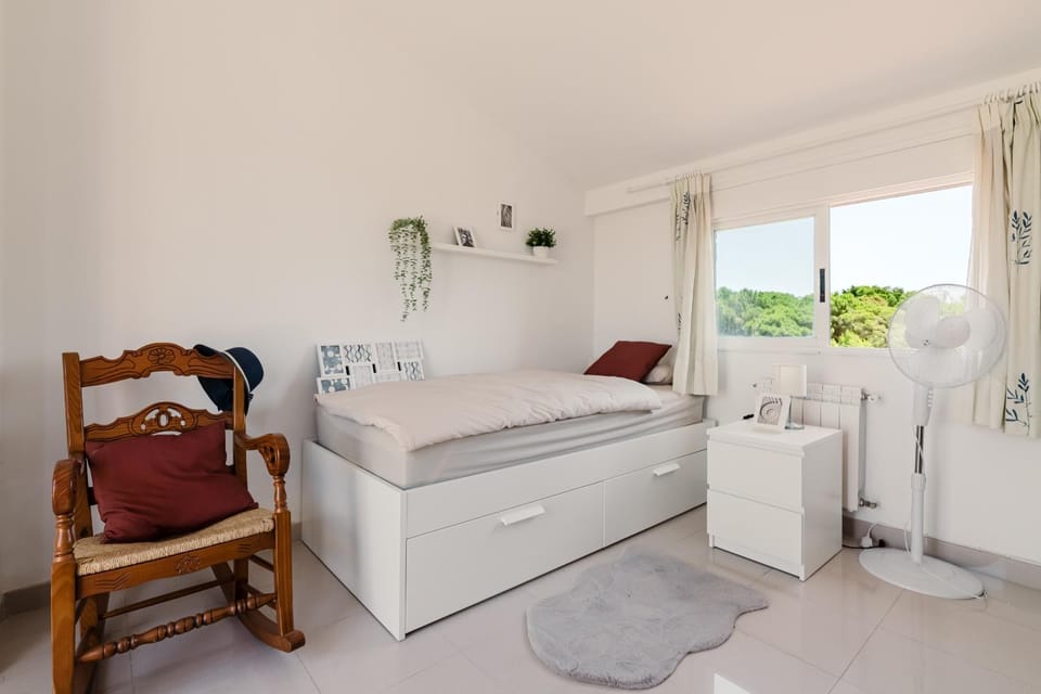 Living room, Bedroom