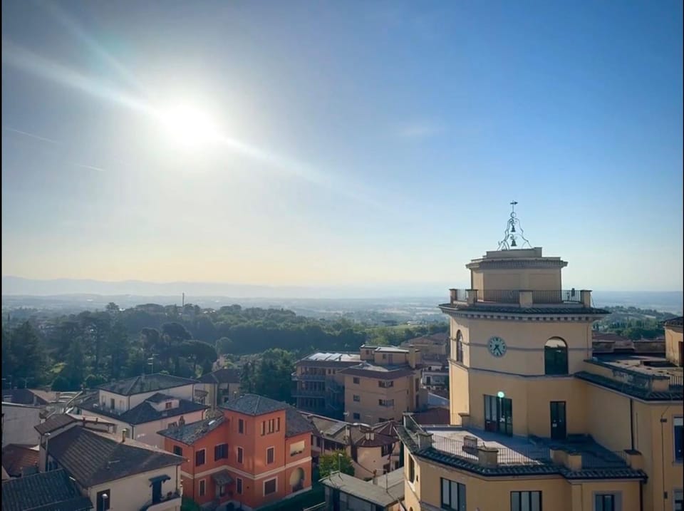 View (from property/room), Balcony/Terrace, City view