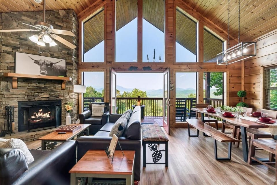 Knotty & Nice | Smoky Mtn Views, Hot Tub, Games House in Sevier County