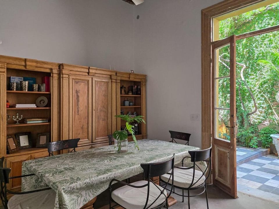 Casa Palermo - Elegant 5 bedroom House with Patio Apartment in Buenos Aires