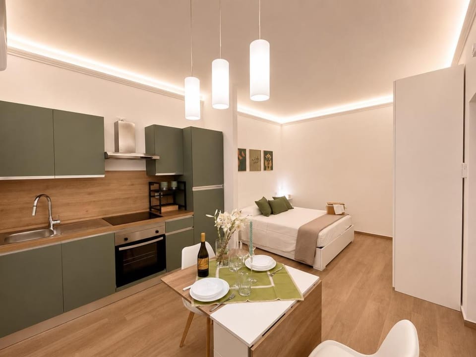 Kitchen or kitchenette, Photo of the whole room, Bedroom
