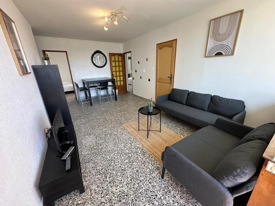 Property building, Living room