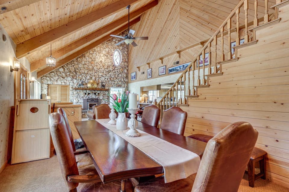 25-Acre Hideaway in Oakhurst: Pet Friendly! House in Oakhurst