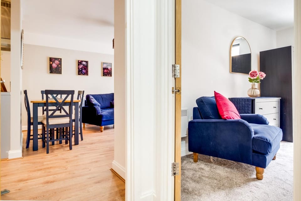 Saphire 1Bedroom Apartment with Balcony CityCentre Apartment in Birmingham