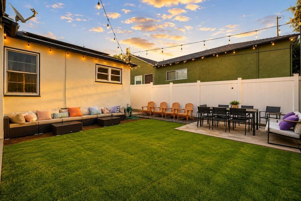 The Hillside Oasis Villa Pool Home with Views House in San Diego