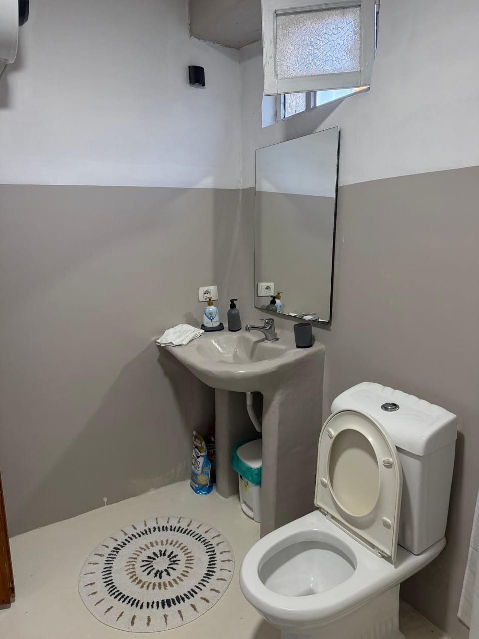 Toilet, Bathroom