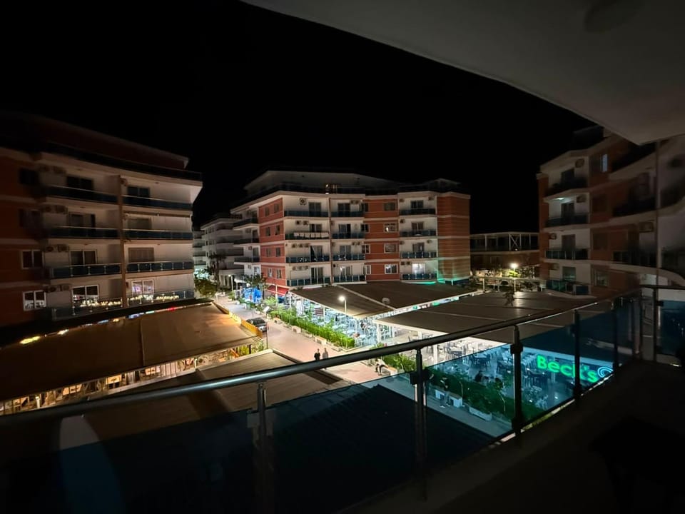 Property building, View (from property/room), View (from property/room), Balcony/Terrace