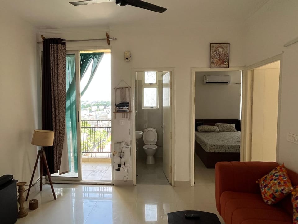 Ventilated and Cosy 2BHK,IIM Lucknow Apartment in Lucknow