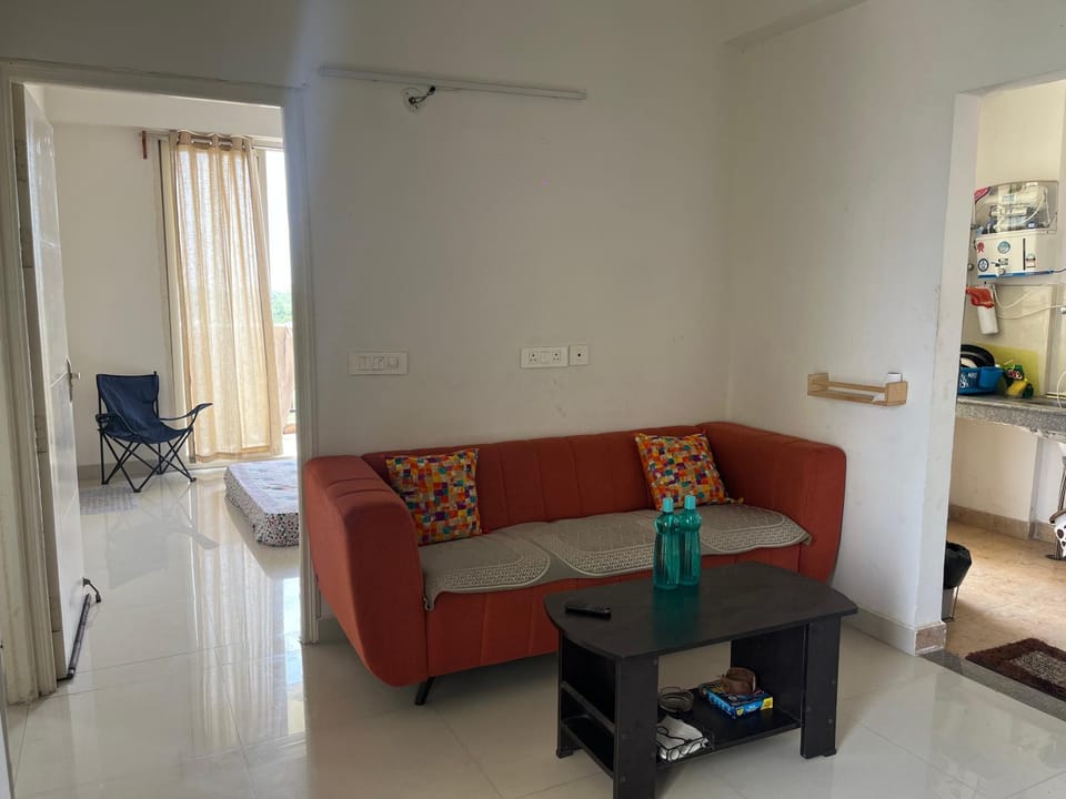 Ventilated and Cosy 2BHK,IIM Lucknow Apartment in Lucknow