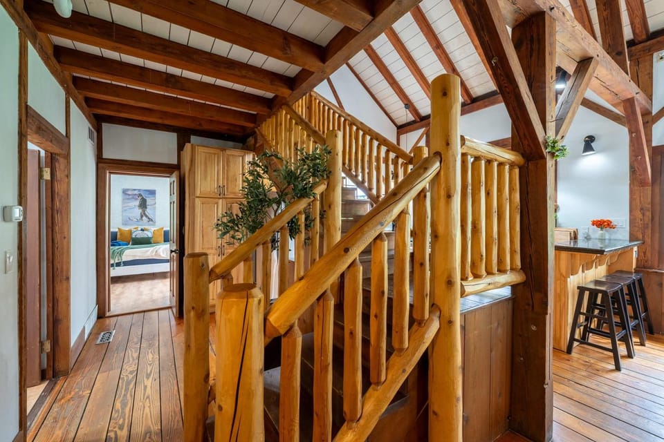 Tranquil Manor - Lake Geneva English Tudor Estate House in Wisconsin