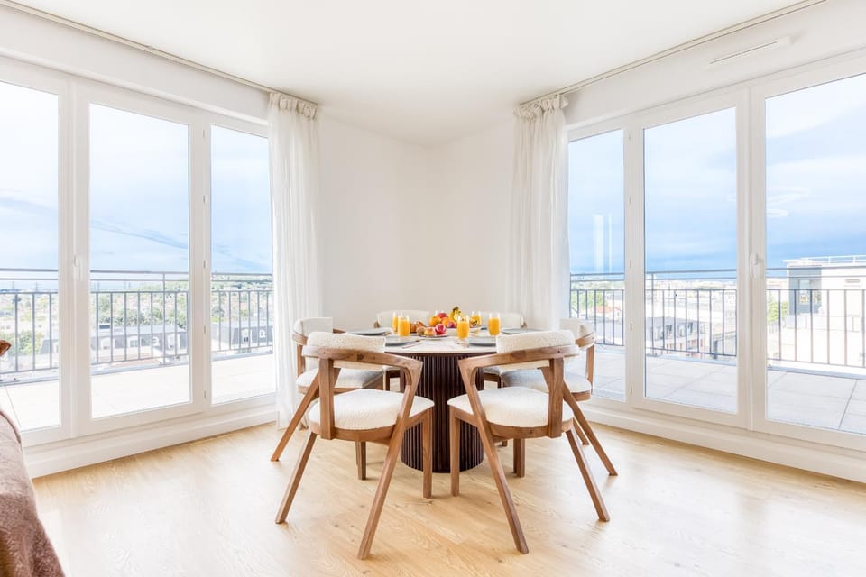 Patio, Natural landscape, View (from property/room), Balcony/Terrace, Dining area
