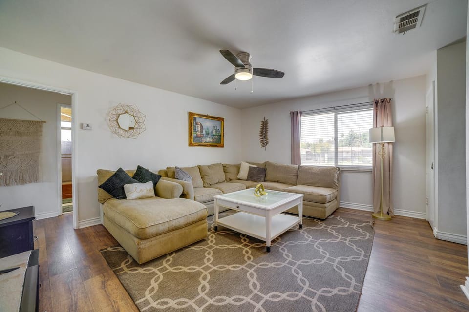 Commuter Friendly! Extended Stay in Riverside House in Riverside