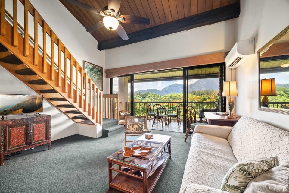 NEW Hanalei Bay Resort Pools & Waterfall Views House in Princeville