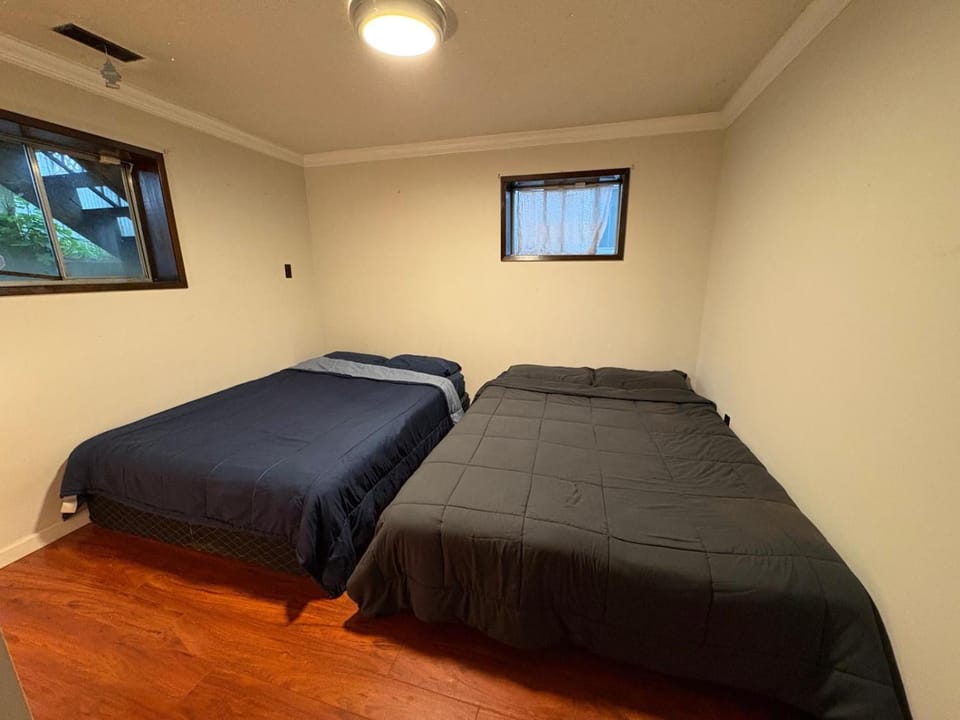 Vancouver Homestay Near BC Place & Airport - Free Parking, Walk to Transit Vacation rental in Vancouver