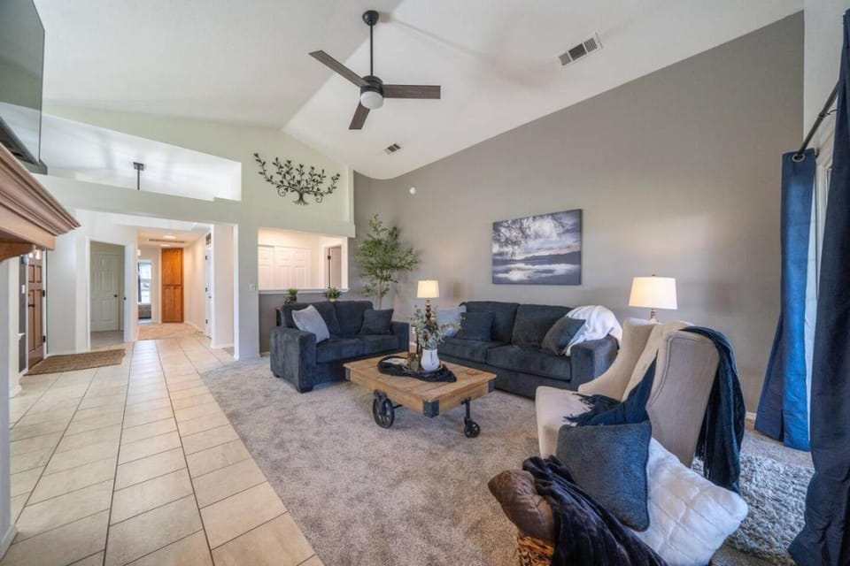 Martinique House in Redding