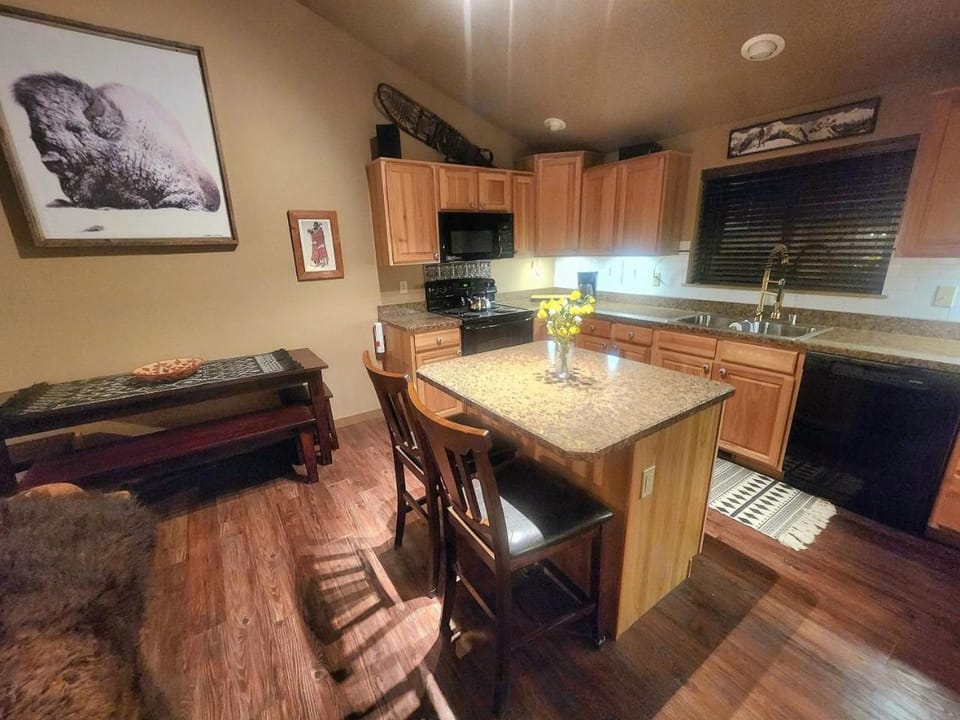 Cooper Cabin | Montana Charm in the Heart of Town Cabin in Red Lodge